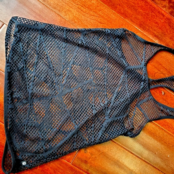 Fabletics Sports Bra and Mesh Yoga Top - Picture 4 of 5